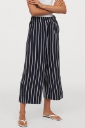 Schlupfhose in 7/8-Länge CHF 11.95