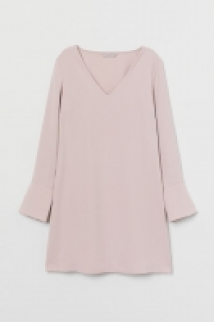 Kleid mit V-Ausschnitt CHF 25.95