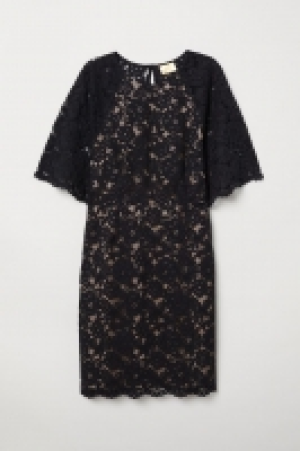 Kurzes Spitzenkleid CHF 39.95