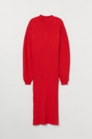 Kleid in Rippenstrick CHF 25.95