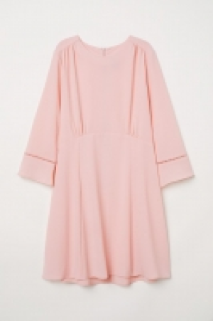 Kleid aus Kreppstoff CHF 23.95