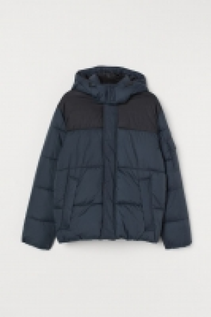 Wattierte Jacke mit Kapuze CHF 34.95