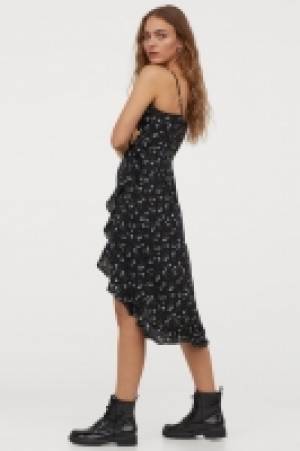 Wickelkleid mit Volant CHF 15.95