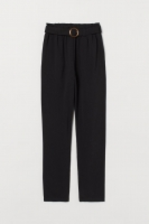 Paperbag-Hose CHF 21.95