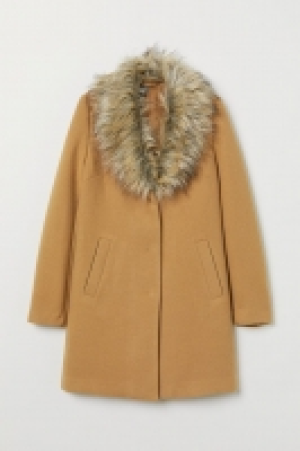 Mantel mit Faux-fur-Kragen CHF 59.95