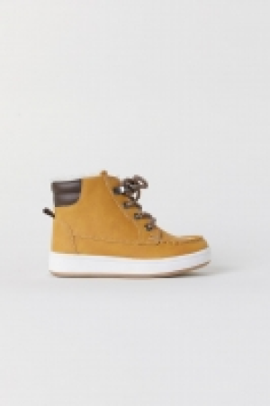 Sneaker mit warmem Futter CHF 23.95