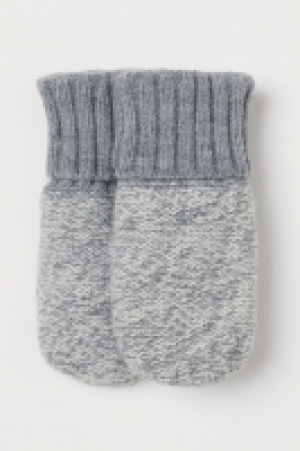Gestrickte Fäustlinge CHF 3.95