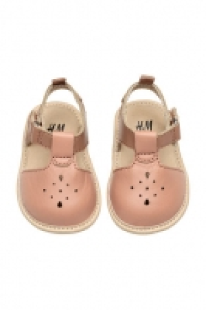 Ledersandalen CHF 20.45