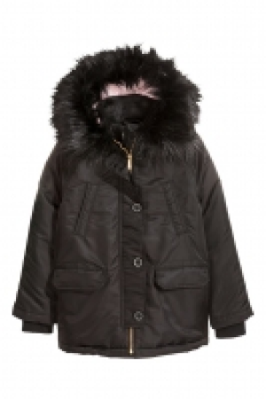 Wattierter Parka mit Kapuze CHF 49.95
