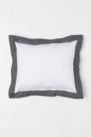 Kissenbezug mit Stehsaum CHF 14.95