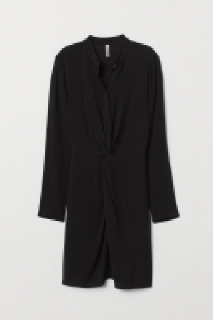 Kleid mit Knotendetail CHF 14.95