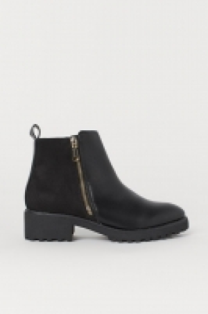 Boots CHF 30.95