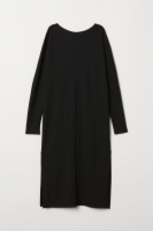 Kleid mit U-Boot-Ausschnitt CHF 25.95