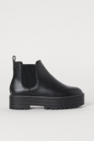 Chelseaboots mit Plateau CHF 26.95