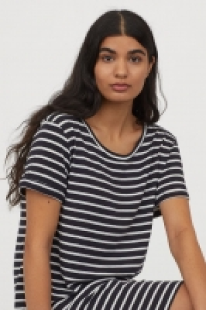 T-Shirt-Kleid aus Jersey CHF 12.95