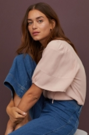 Bluse mit Puffärmeln CHF 10.95