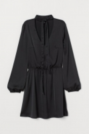 Kleid mit Bindebändern CHF 12.95