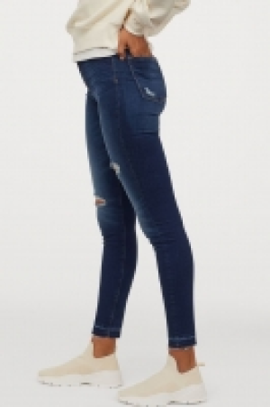Embrace High Ankle Jeans CHF 30.95