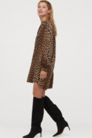 Kleid mit Ballonärmeln CHF 9.95