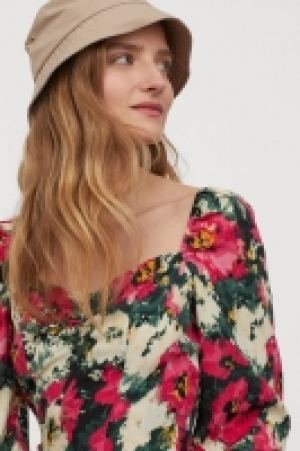 Bluse mit Puffärmeln CHF 8.95