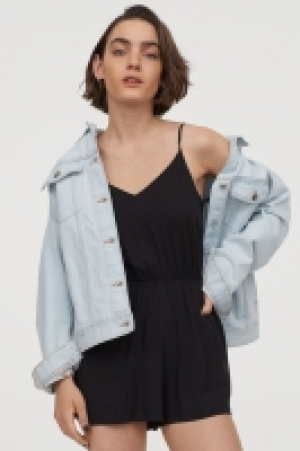 Jumpsuit mit V-Ausschnitt CHF 10.95