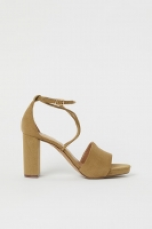 Riemensandaletten CHF 19.95