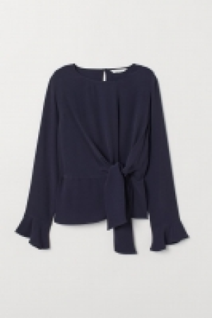 Bluse mit Bindedetail CHF 19.95