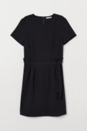 Kleid aus Crinklestoff CHF 20.95