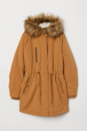Wattierter Parka mit Kapuze CHF 63.95