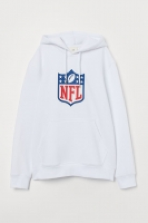 Hoodie mit Motiv CHF 19.95