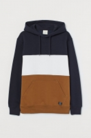 Hoodie in Colourblocking CHF 23.95