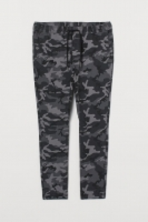 Gemusterte Baumwolljoggers CHF 20.95