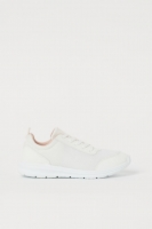 Sneaker aus Mesh CHF 15.95