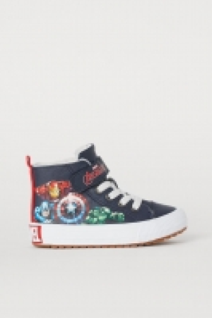 Sneaker mit Teddyfutter CHF 13.95