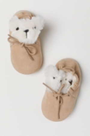 Weiche Hausschuhe CHF 7.95