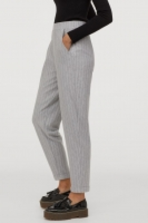 Schlupfhose in 7/8-Länge CHF 17.95