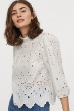 Bluse mit Broderie Anglaise CHF 26.95