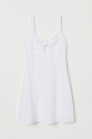 Kleid mit Broderie Anglaise CHF 21.95