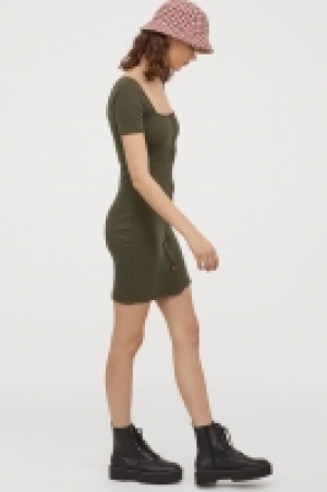 Geripptes Jerseykleid CHF 11.95