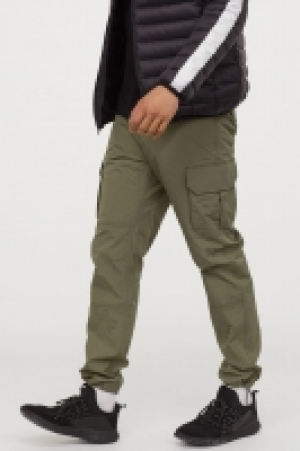 Cargohose aus Nylon CHF 20.95
