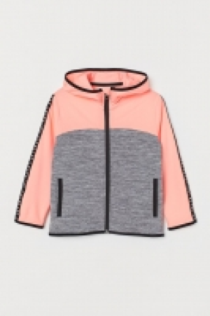 Sportjacke mit Kapuze CHF 20.95