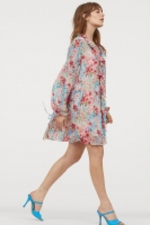 Kurzes Volantkleid CHF 16.95