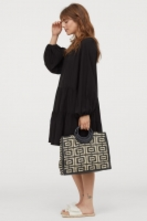 Kleid mit Puffärmeln CHF 23.95