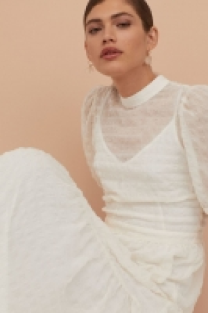 Kleid mit Puffärmeln CHF 33.95