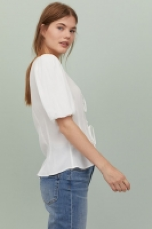 Bluse mit Puffärmeln CHF 6.95
