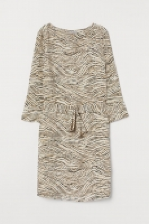 Kleid mit Bindegürtel CHF 9.95