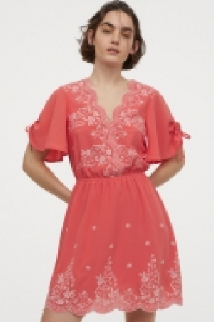 Besticktes Kleid CHF 31.95