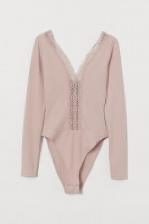 Body mit V-Ausschnitt CHF 7.95