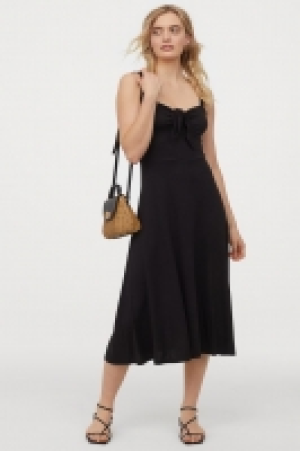 Jerseykleid mit Bindedetail CHF 14.95