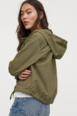 HM  Kurze Jacke mit Kapuze